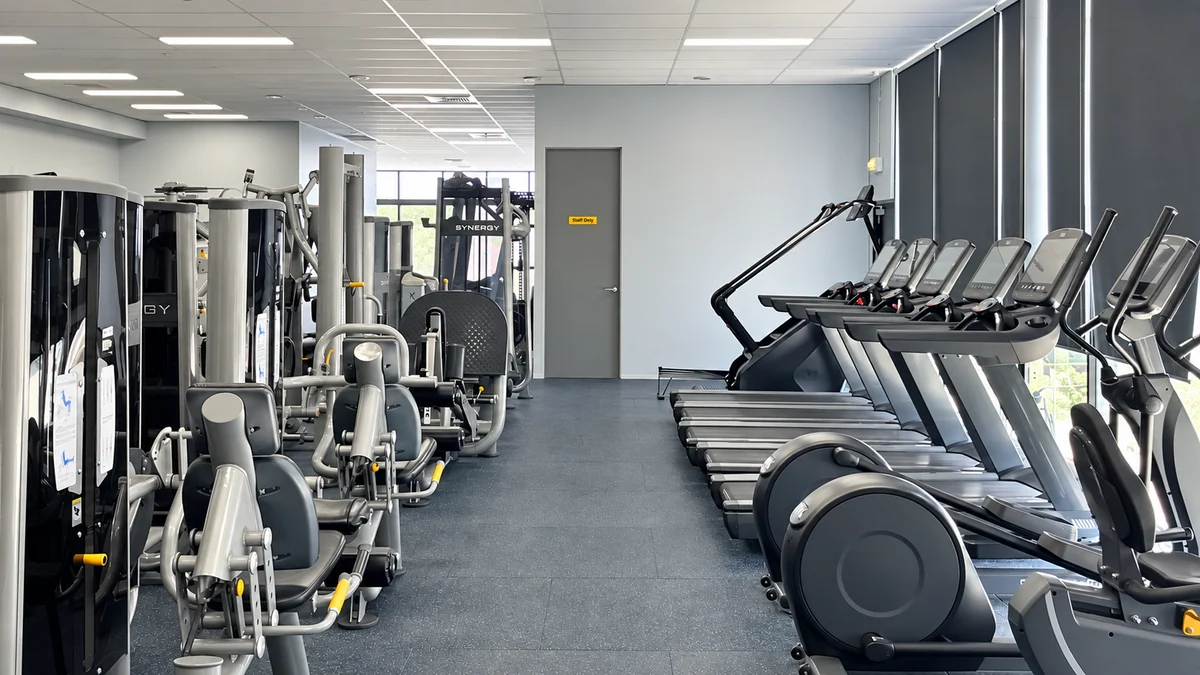 Cardio and strength-training area at Top Gym Women’s Coburg