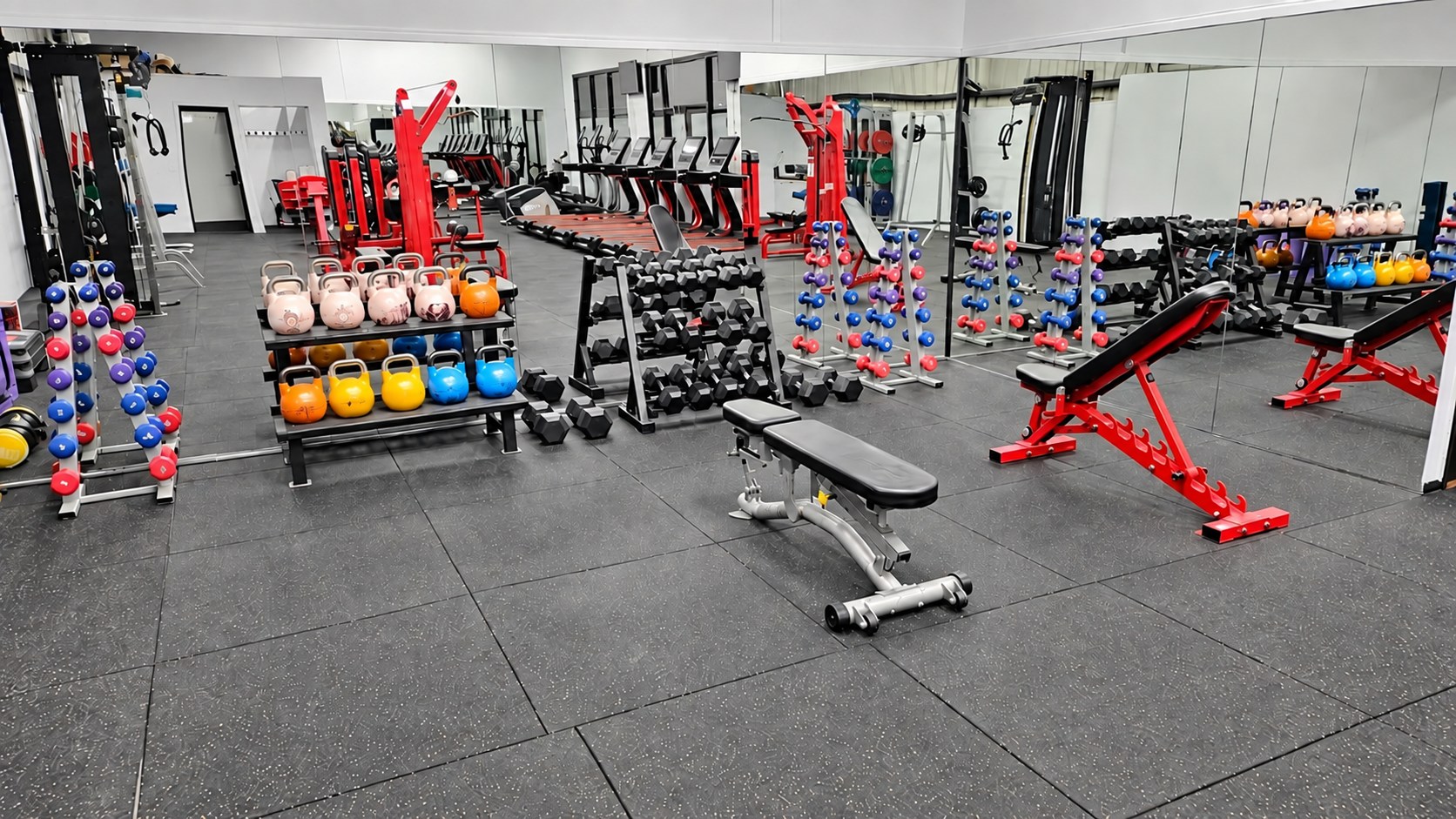 Free weights and kettlebells at Top Gym Women’s Werribee
